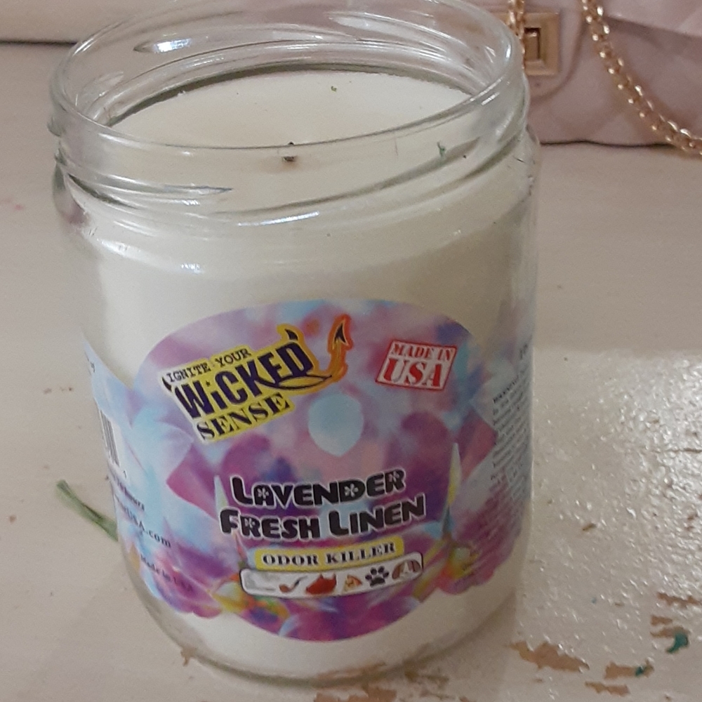 Lavender candal